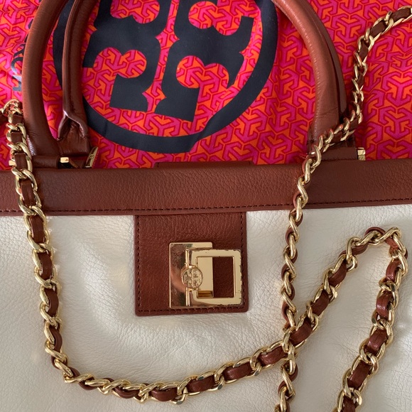 Tory Burch convertibles body bag, hand bag - Picture 2 of 4